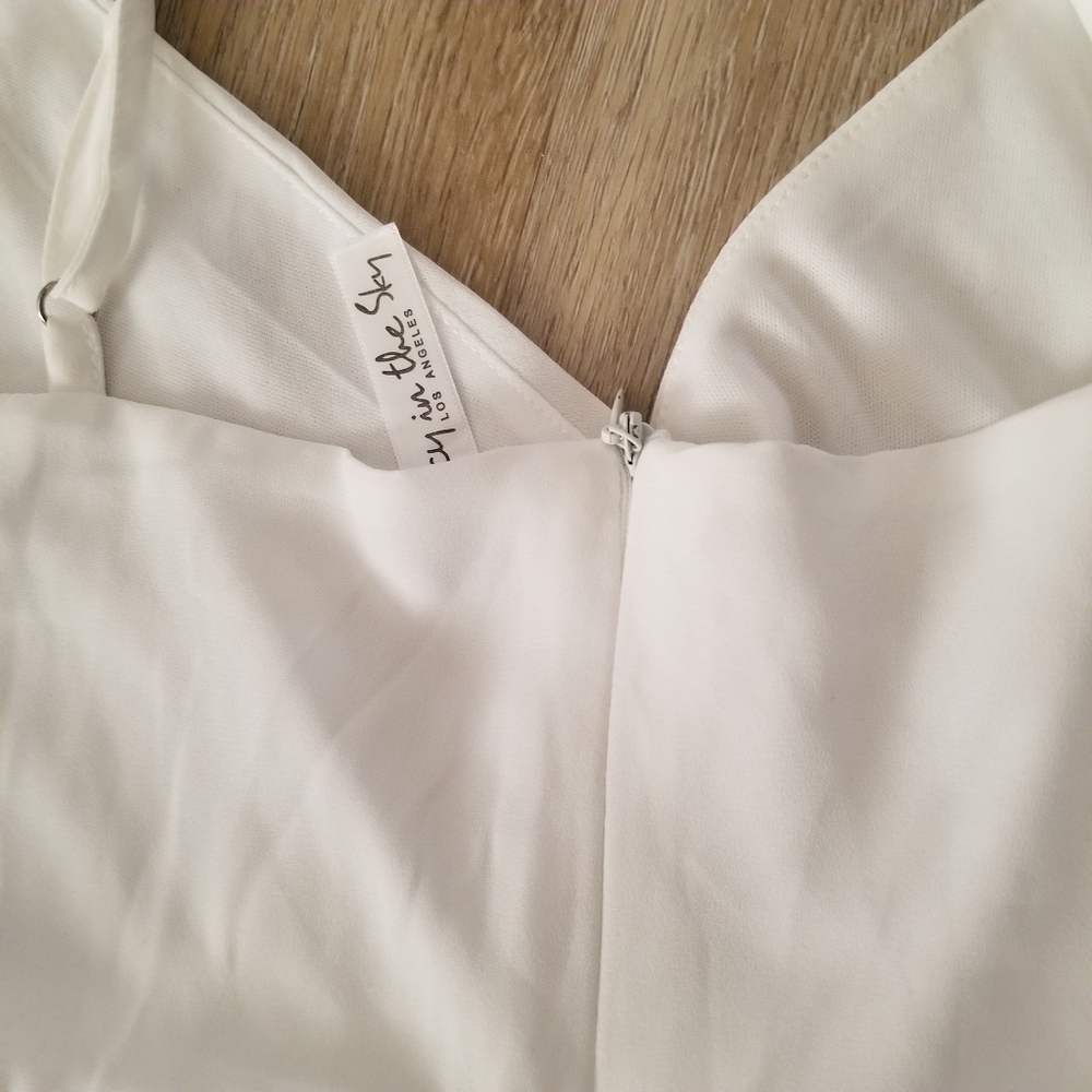 Lucy In The Sky White Ruffle Wrap Mini Dress Size Medium - Picture 6 of 12